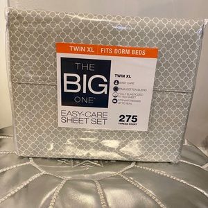 NWT 🌟 3- Piece Twin XL Bedsheets